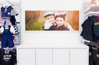 Bild von zwei Kleinkindern